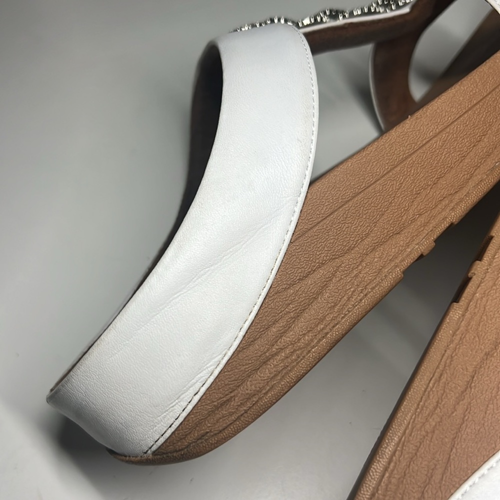 FitFlop Fino Mirror Dome Leather Sandals - Urban White Women’s Size 8 - Picture 12 of 16